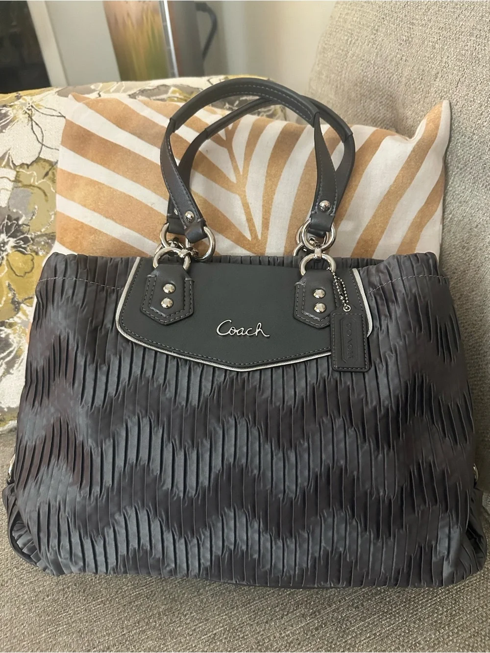 Coach 2012 Ashley F20050 Pleated Patent Trim Tote Bag in Silver Mauve-Pink